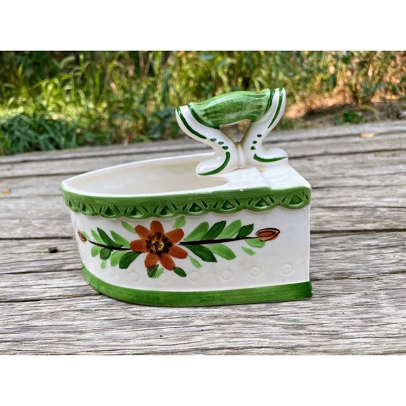 Vintage 1960s Ceramic SAD Iron Planter Vase floral - Picture 15 of 16